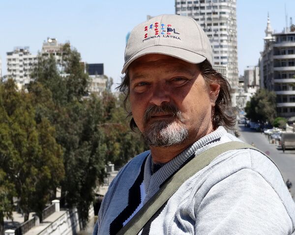 Miguel Fernández, corresponsal cubano, en Damasco, Siria Miguel Fernández, corresponsal cubano, en Damasco, Siria - Sputnik Mundo