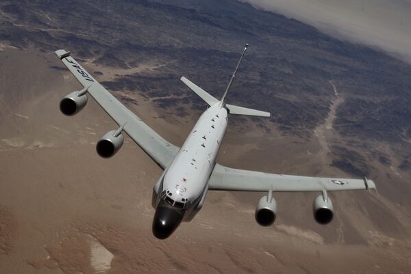 Un avión espía RC-135 desde el que se avistó al ovni Un avión espía RC-135 desde el que se avistó al ovni - Sputnik Mundo