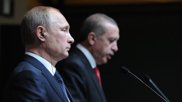 December 1, 2014. Russian President Vladimir Putin, left, and President of Turkey Recep Tayyip Erdogan at the concluding news conference in Ankara - Sputnik Mundo
