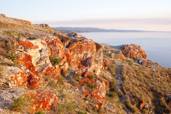 La majestuosa y poco conocida belleza del lago Baikal - Sputnik Mundo