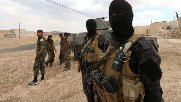 Las Fuerzas Democráticas Sirias en los alrededores de Manbij - Sputnik Mundo