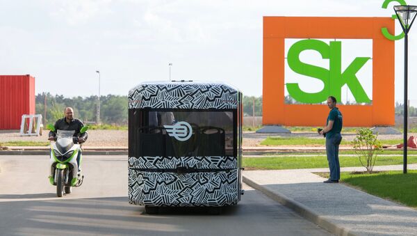 Volgabus, primer vehículo de transporte público no tripulado de Rusia, ha salido del laboratorio Skólkovo, 2016 - Sputnik Mundo