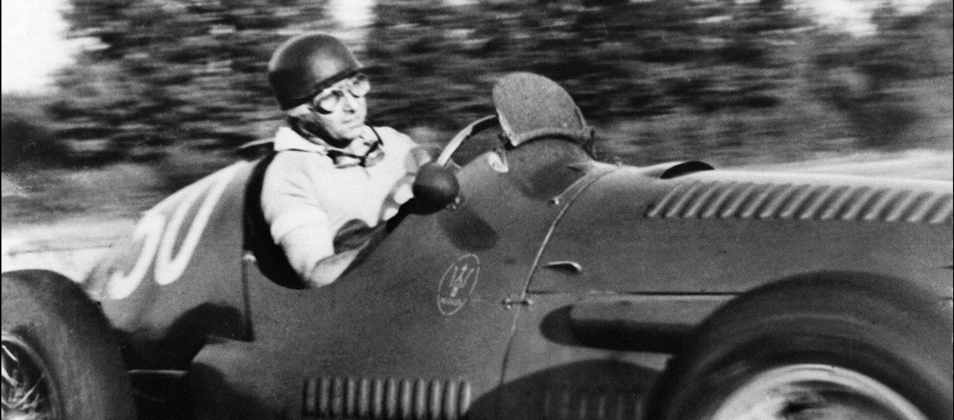 Juan Manuel Fangio, piloto argentino - Sputnik Mundo, 1920, 25.06.2016