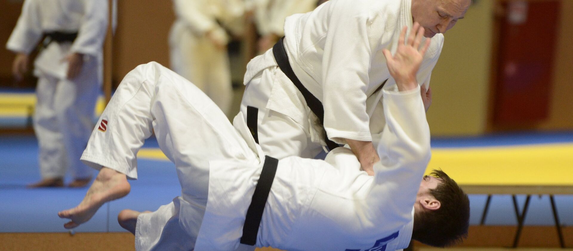 Vladímir Putin, presidente de Rusia, practicando judo - Sputnik Mundo, 1920, 28.10.2020