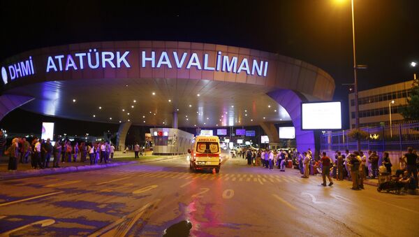 Aeropuerto Ataturk en Estambul tras el atentado - Sputnik Mundo