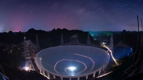 FAST, radiotelescopio más grande del mundo, construido en la provincia de Guizhou, suroeste de China - Sputnik Mundo