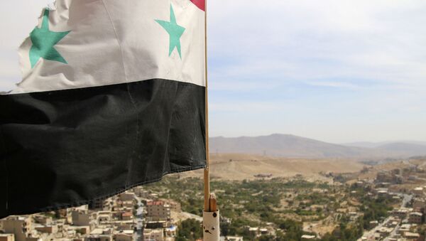 Bandera siria en Damasco (archivo) - Sputnik Mundo