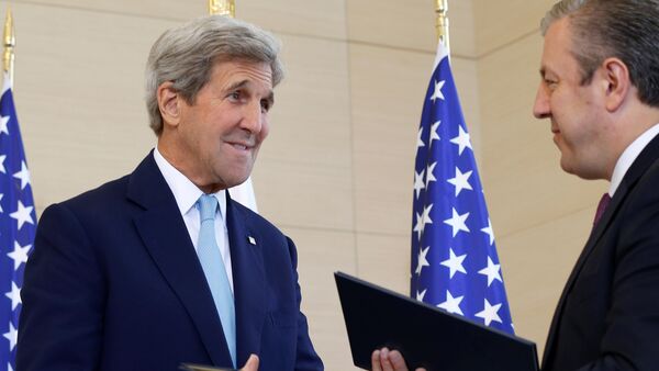 Secretario de Estado de EEUU, John Kerry y primer ministro de Georgia, Gueorgi Kvirikashvili - Sputnik Mundo