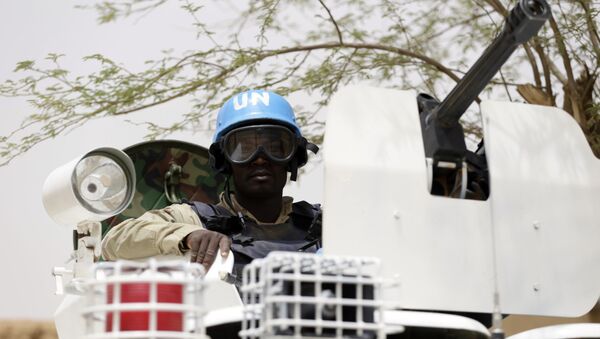 Un soldado de la ONU en la ciudad maliense de Kidal - Sputnik Mundo