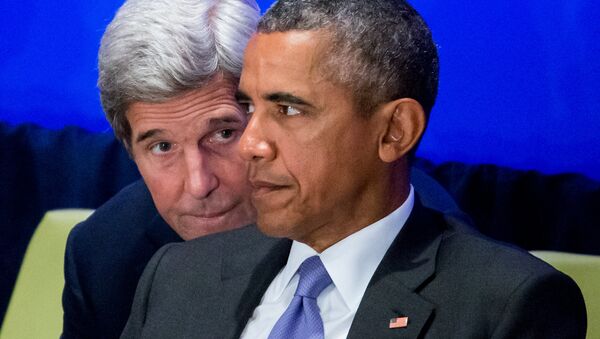 El Secretario de Estado John Kerry y el Presidente Barack Obama, 29 de septiembre de 2015 - Sputnik Mundo