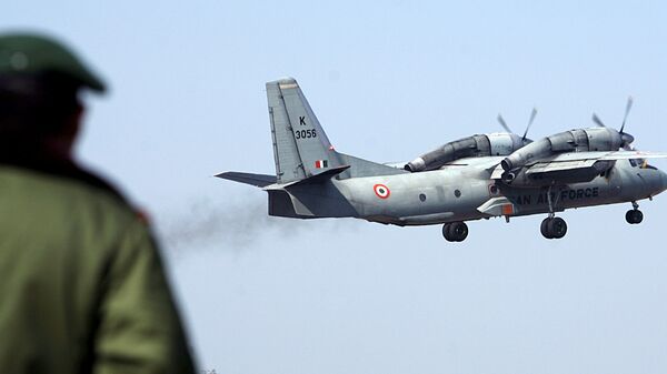 Un avión An-32 de la Fuerza Aérea de la India en despegue (archivo) - Sputnik Mundo