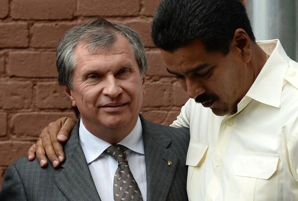 Nicolás Maduro, presidente de Venezuela, e Ígor Sechin, director de la empresa estatal de petróleo Rosneft Nicolás Maduro, presidente de Venezuela, e Ígor Sechin, director de la empresa estatal de petróleo Rosneft - Sputnik Mundo