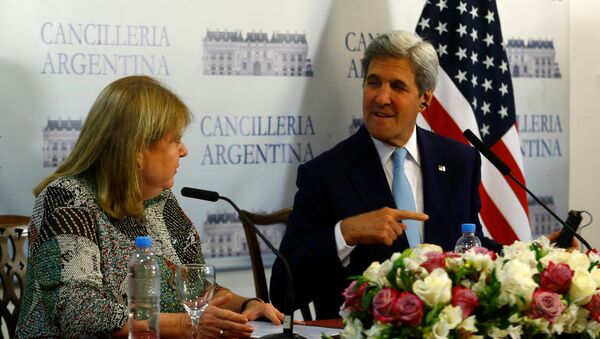 John Kerry, el secretario de Estado de EEUU y Susana Malcorra, la canciller argentina - Sputnik Mundo