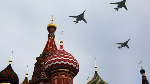 Los bombarderos estratégicos Tu-160 - Sputnik Mundo
