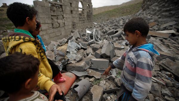 Niños en Yemen - Sputnik Mundo