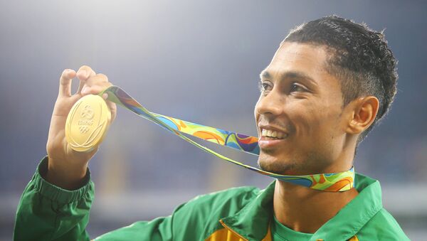 El medallista de oro de Sudáfrica, Wayde van Niekerk - Sputnik Mundo