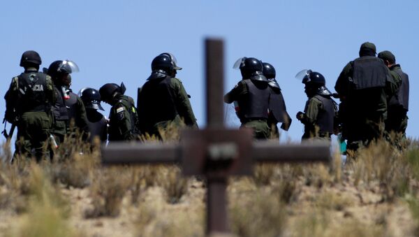 Policías bolivarianas durante protestas de mineros - Sputnik Mundo