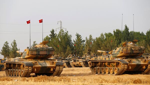 Tanques turcos cerca de la frontera con Siria - Sputnik Mundo