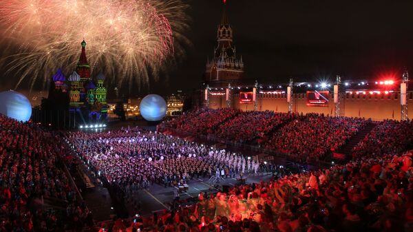 Ceremonia de la clausura del festival Spasskaya Bashnia 2016 - Sputnik Mundo