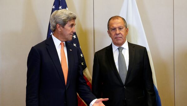 Secretario de Estado de EEUU, John Kerry, y ministro de Exteriores de Rusia, Serguéi Lavrov (archivo) - Sputnik Mundo