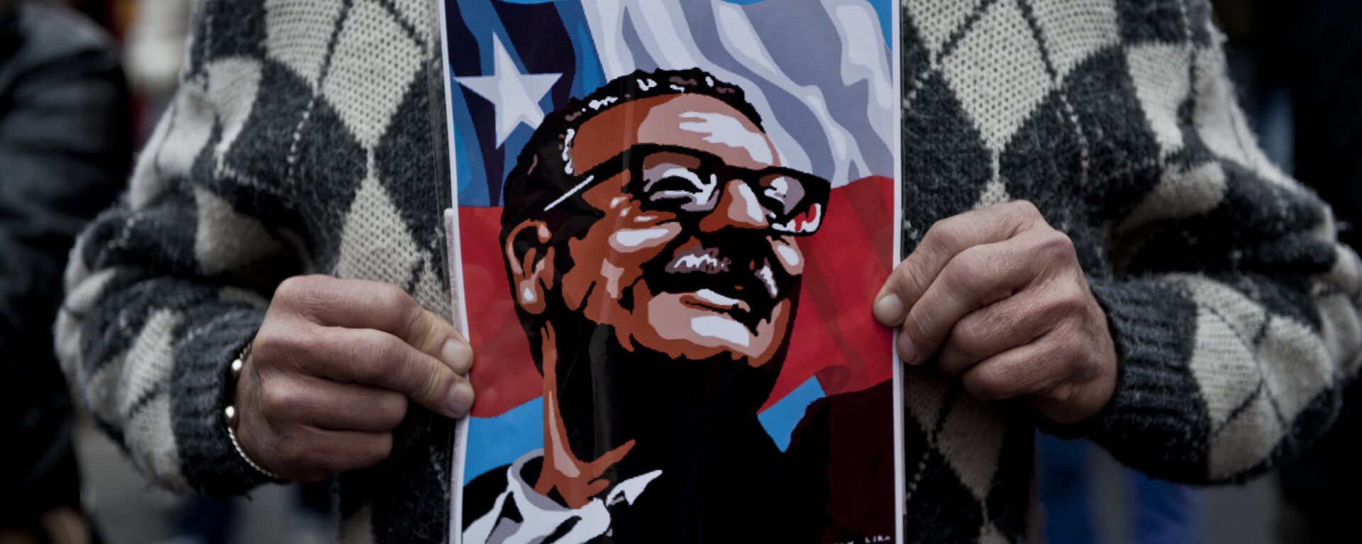 Cartel con la imagen de Salvador Allende, expresidente de Chile (1970-1973) - Sputnik Mundo, 1920, 11.09.2019