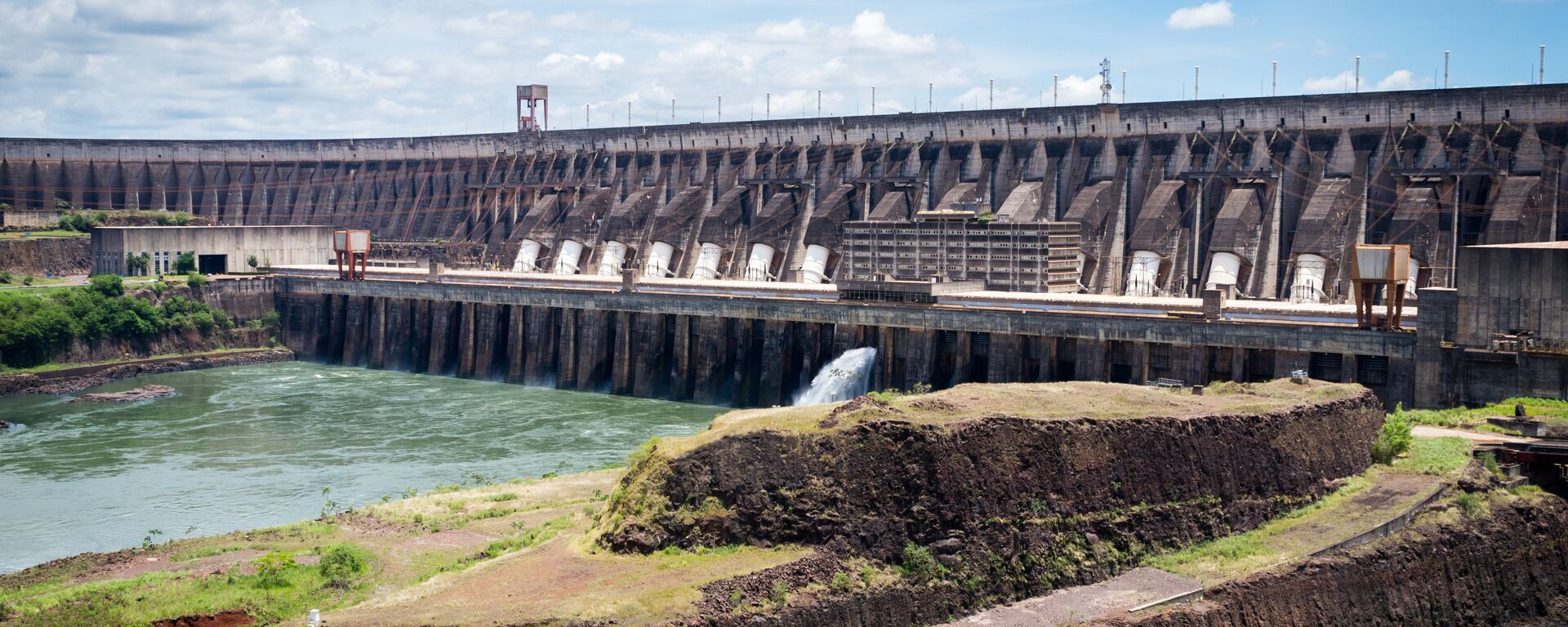 La represa hidroeléctrica de Itaipú - Sputnik Mundo, 1920, 28.08.2017