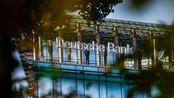 Deutsche Bank объявил о сворачивании в России бизнеса корпоративных услуг - Sputnik Mundo