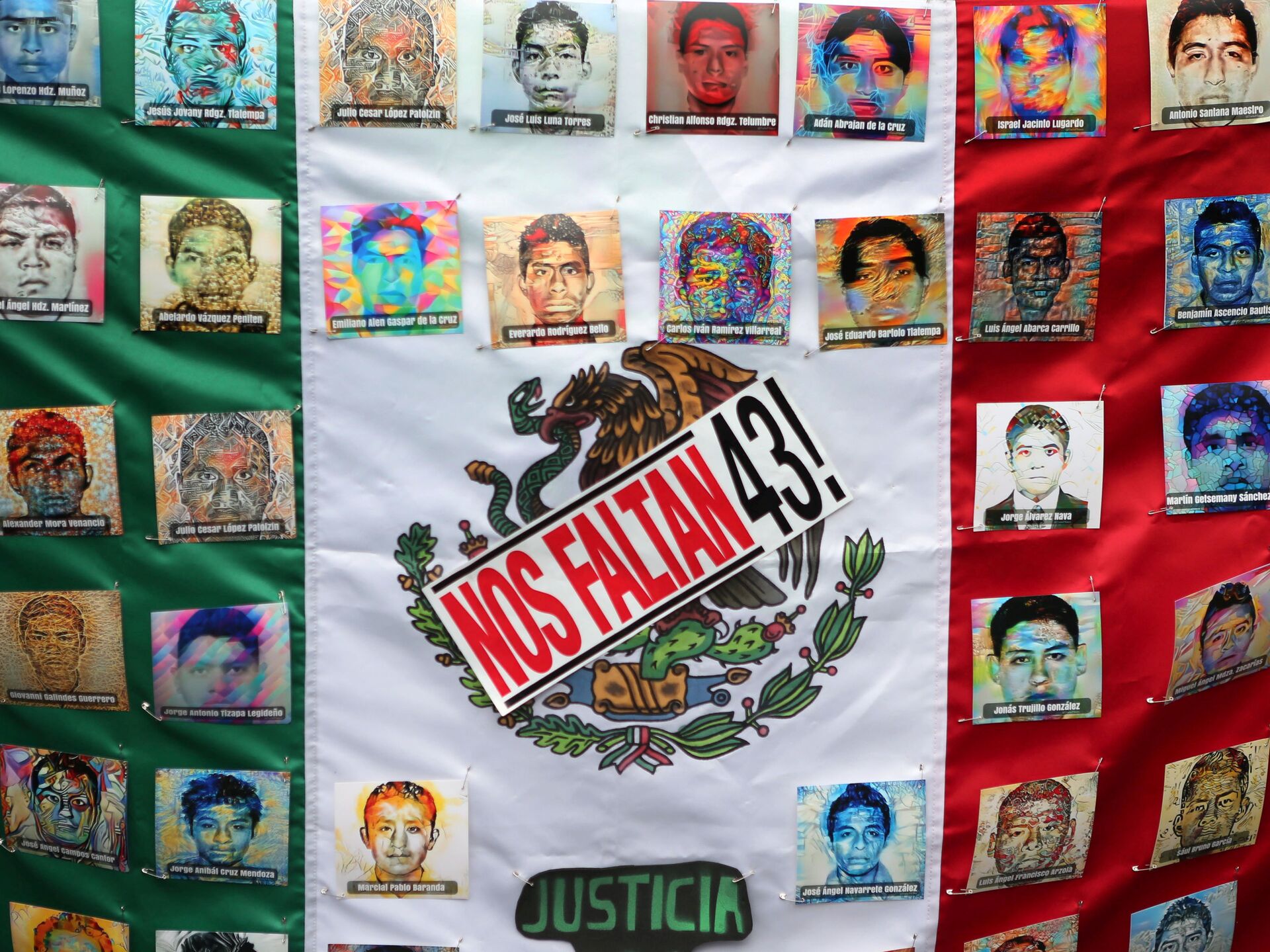 Исчезновение студентов в мексике. Мексика студенты. 43 Студента пропали в Мексике.