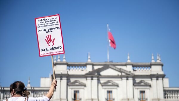 Una protesta contra el aborto en Santiago, Chile - Sputnik Mundo