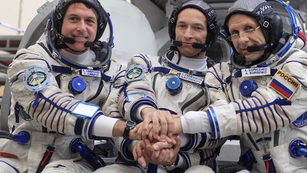 Tripulación de la EEI: Shane Kimbrough, de la NASA, y Serguéi Rízhikov y Andréi Borisenko, de la agencia rusa Roskosmos - Sputnik Mundo