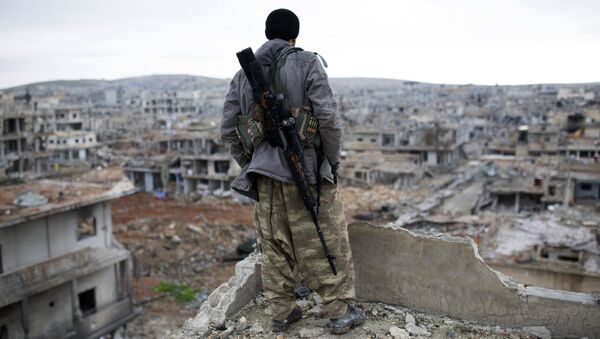 Francotirador kurdo en Siria (archivo) - Sputnik Mundo