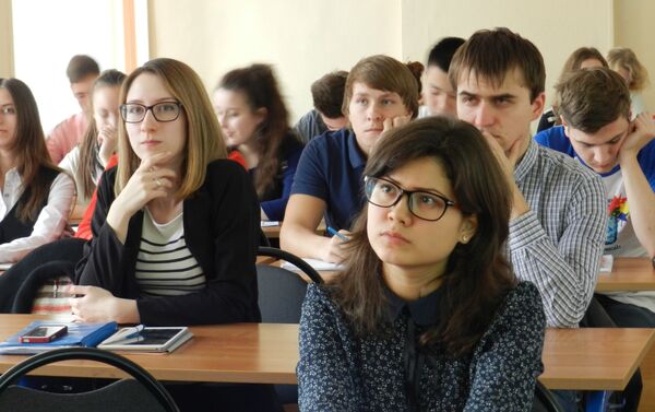Estudiantes de Escuela Superior de Economía en Moscú - Sputnik Mundo