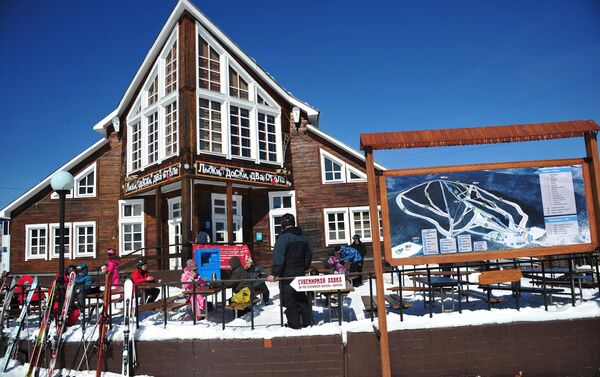Estación de esquí Sobolínaya Gorá en Baikalsk - Sputnik Mundo