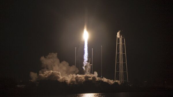 The Orbital ATK Antares rocket launches to deliver a cargo ship for the International Space Station at NASA's Wallops Flight Facility in Virginia - Sputnik Mundo