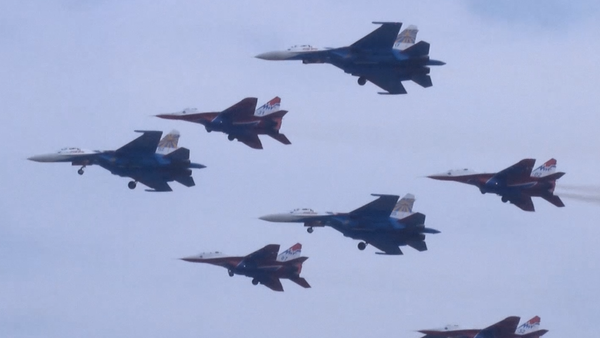 Las piruetas de los cazas rusos en el Airshow de China - Sputnik Mundo