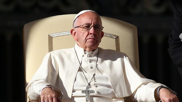 Pope Francis attends his general audience in Saint Peter's Square at the Vatican - Sputnik Mundo