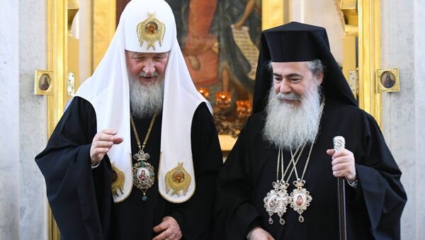 Kiril, el patriarca de Moscú y toda Rusia, y Teófilo III, el patriarca de Jerusalén - Sputnik Mundo