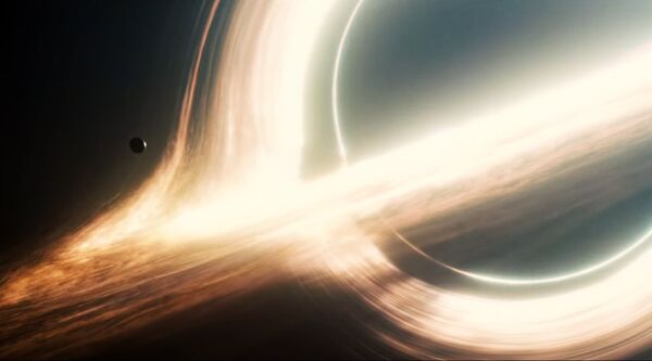 Visualización de Gargantua, el agujero negro mostrado en la película 'Interestelar'. Visualización de Gargantua, el agujero negro mostrado en la película 'Interestelar'. - Sputnik Mundo