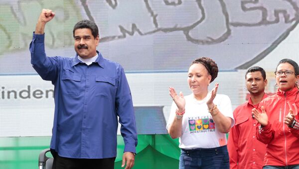 Nicolás Maduro y Piedad Córdoba - Sputnik Mundo