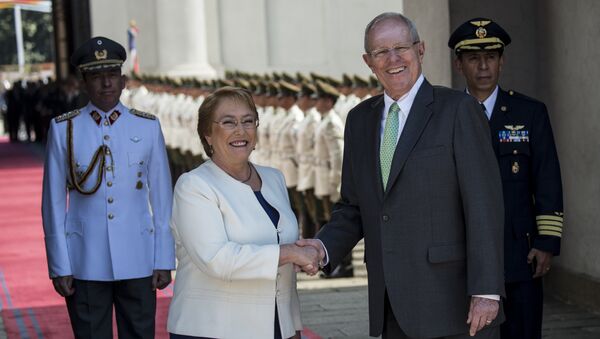 Michelle Bachelet, presidenta de Chile, y Pedro Pablo Kuczynski, presidente de Perú - Sputnik Mundo