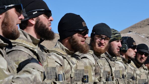 Los miembros de las Fuerzas Especiales chechenas - Sputnik Mundo