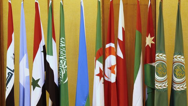 Banderas de los países de la Liga Árabe en El Cairo - Sputnik Mundo