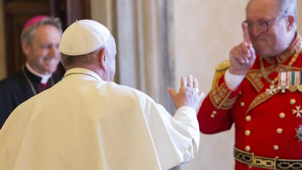 El Papa Francisco y Matthew Festing, 79º Príncipe y Gran maestre de la Orden de Malta - Sputnik Mundo