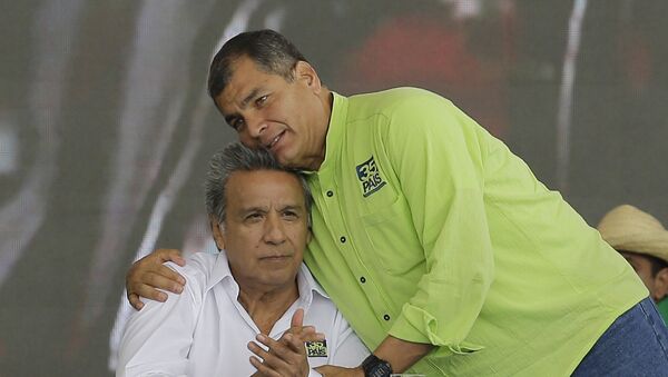 Candidato a la presidencia de Ecuador, Lenín Moreno, y presidente actual, Rafael Correa - Sputnik Mundo