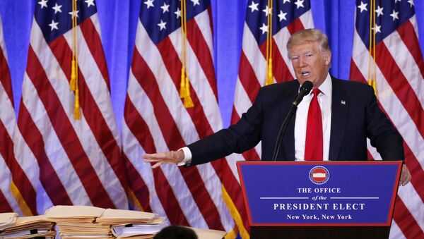 U.S. President-elect Donald Trump speaks during a news conference - Sputnik Mundo