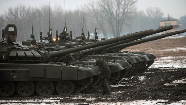 Tanques T-72 de las FFAA de Rusia - Sputnik Mundo