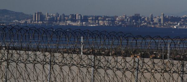 El muro fronterizo entre EEUU y México El muro fronterizo entre EEUU y México - Sputnik Mundo