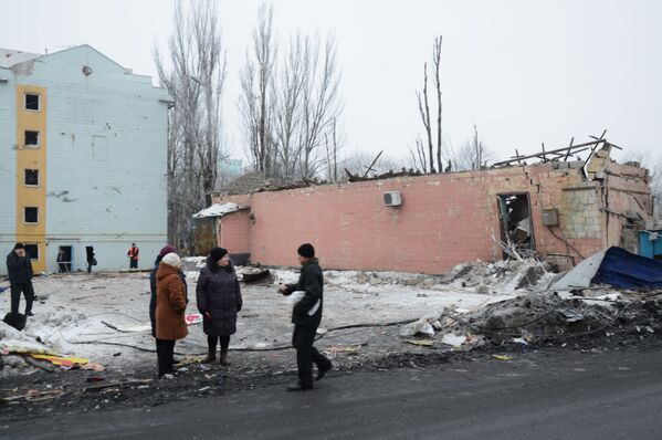 Las devastadoras consecuencias de los ataques ucranianos contra Donetsk - Sputnik Mundo