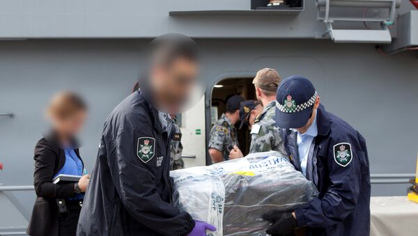 Policía australiana intercepta el mayor alijo de cocaína en la historia del país - Sputnik Mundo