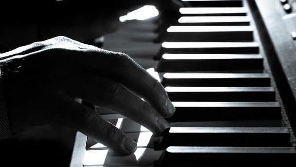 Un piano (imagen referencial) - Sputnik Mundo